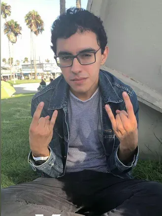 OnlyFans account  curlyboi47 avatar 1