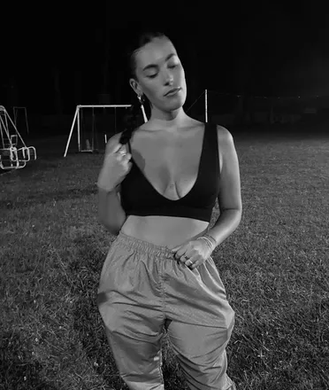 OnlyFans cuenta sarahqueen header 2
