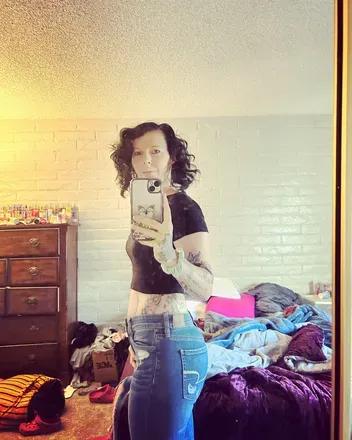 OnlyFans account  tattooedmom86 avatar 1