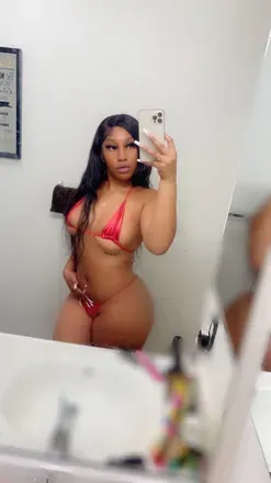 OnlyFans cuenta yasminemari avatar 1