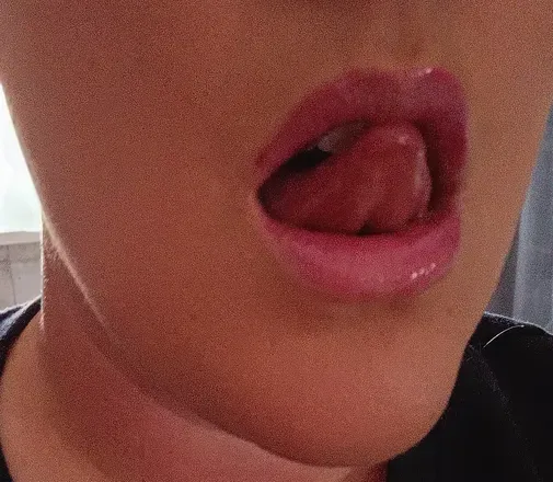 OnlyFans account  lyralips avatar 1