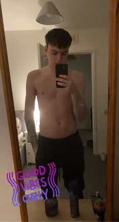 OnlyFans cuenta closetedtwink22 header 2