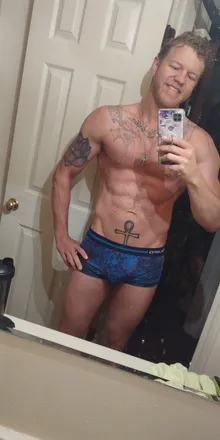 OnlyFans cuenta alexanderoctober header 2