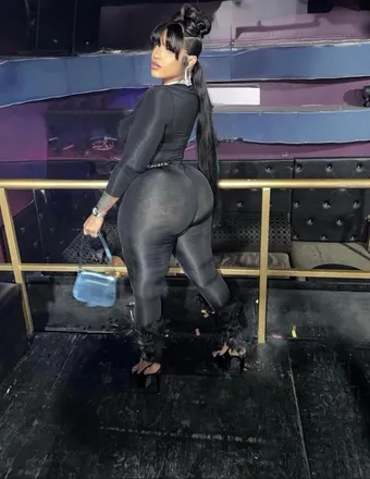 OnlyFans cuenta phatass_thickthick header 2