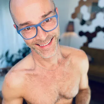 OnlyFans account  mensnudeyogauk avatar 1