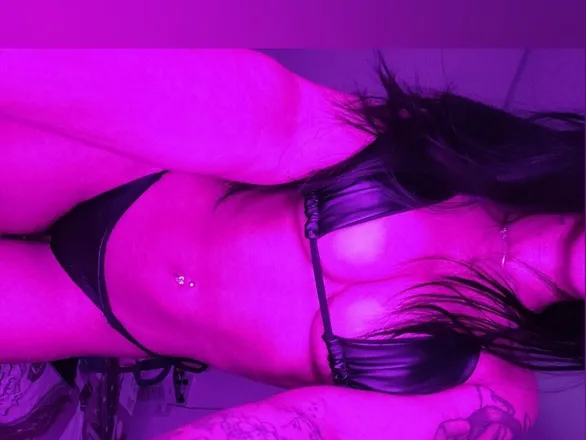 OnlyFans cuenta valpocahontas header 2