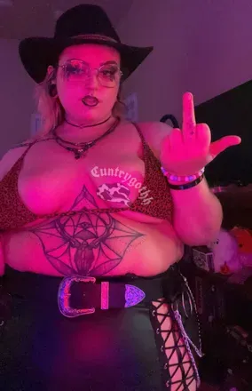 OnlyFans cuenta cuntry_gothh avatar 1