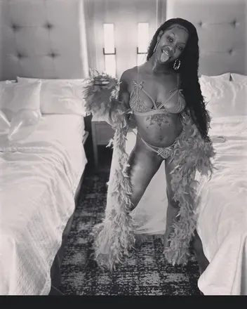OnlyFans cuenta naomibellnocambell avatar 1