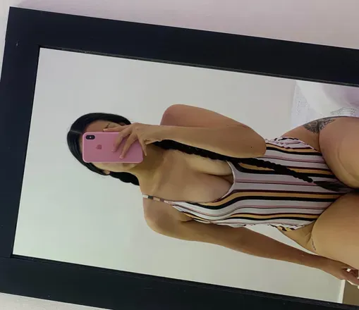 OnlyFans account  lau_villamizar02 header 2