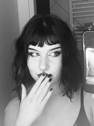 OnlyFans account  goth.kitty avatar 1