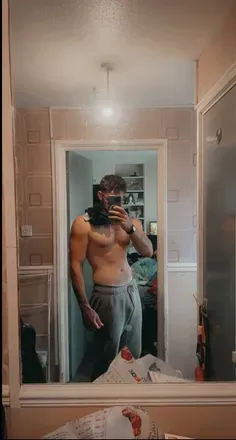 OnlyFans cuenta charles1312 avatar 1