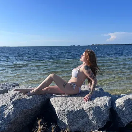 OnlyFans cuenta lilredbaddie23 header 2