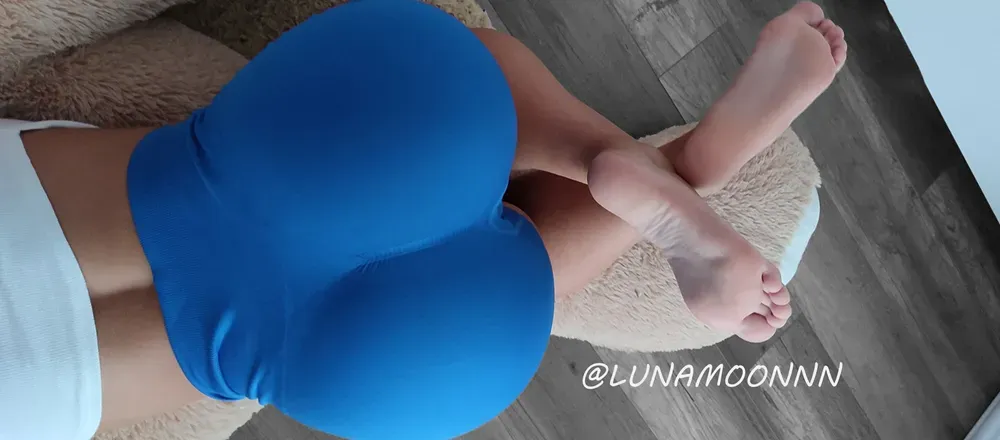 OnlyFans cuenta lunamoonnn header 2