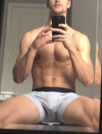 OnlyFans cuenta neighbor-boy avatar 1