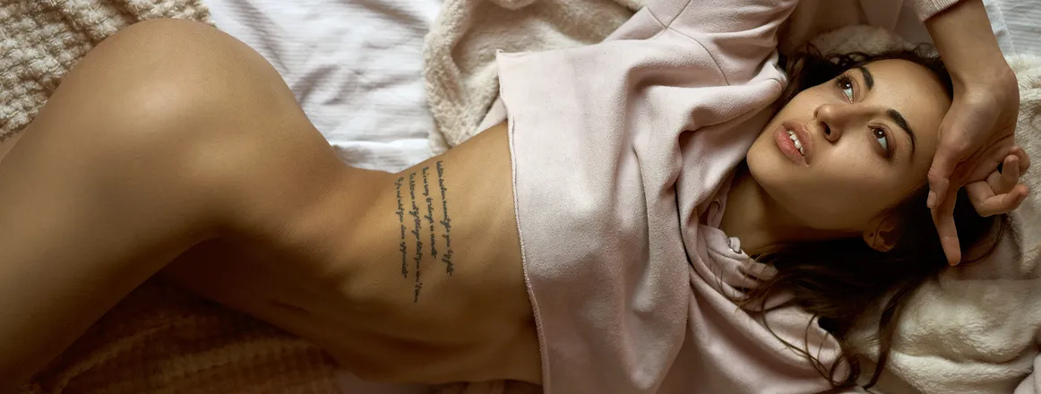 OnlyFans account  polly.model header 2