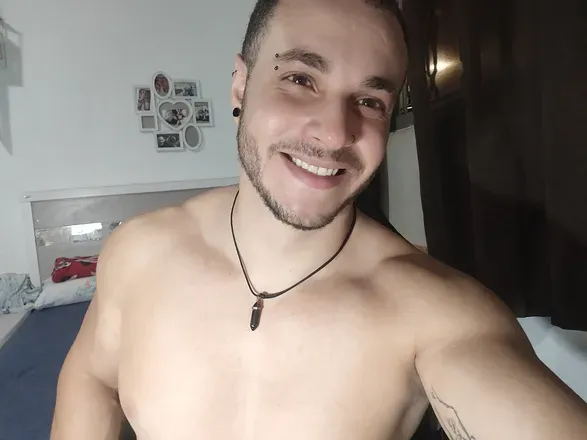OnlyFans cuenta charliegogo13 avatar 1
