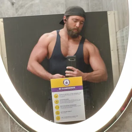 OnlyFans cuenta that_nick_guy header 2
