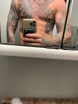 OnlyFans cuenta kev4bzie666 avatar 1