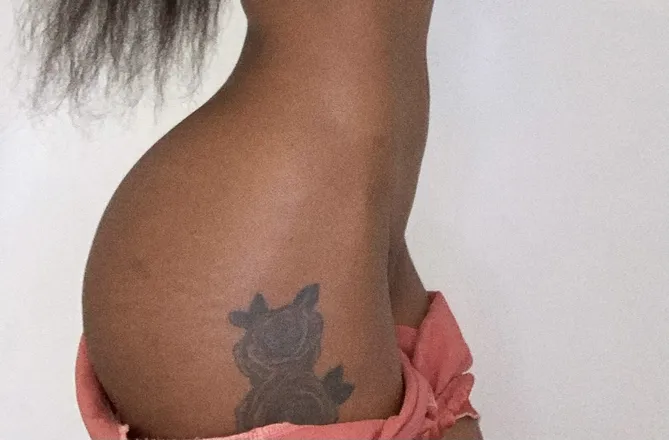 OnlyFans account  electronicbabe header 2