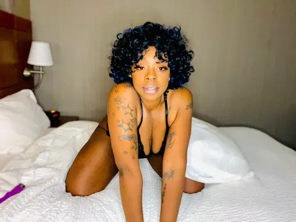 OnlyFans cuenta prettypearlrudy avatar 1