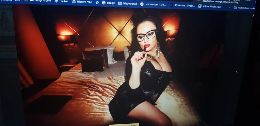 OnlyFans account  mistressslouisa header 2
