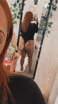 OnlyFans account  caramelmammi header 2
