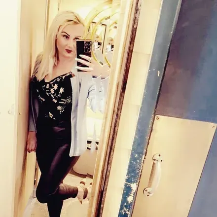 OnlyFans account  sophiasugaz93843075 avatar 1