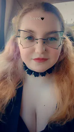 OnlyFans of queenbluenara