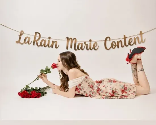 OnlyFans cuenta larainmarie header 2