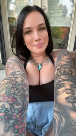 OnlyFans account  tattooedhottie avatar 1