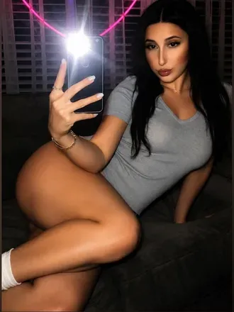 OnlyFans cuenta therealaryaava avatar 1