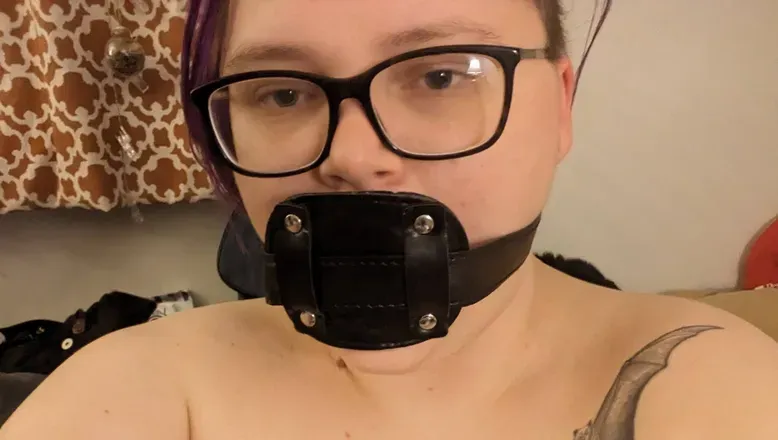 OnlyFans account  iseefireke avatar 1