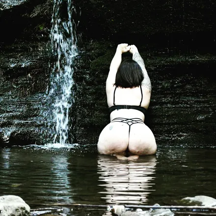 OnlyFans cuenta bootyful00 header 2