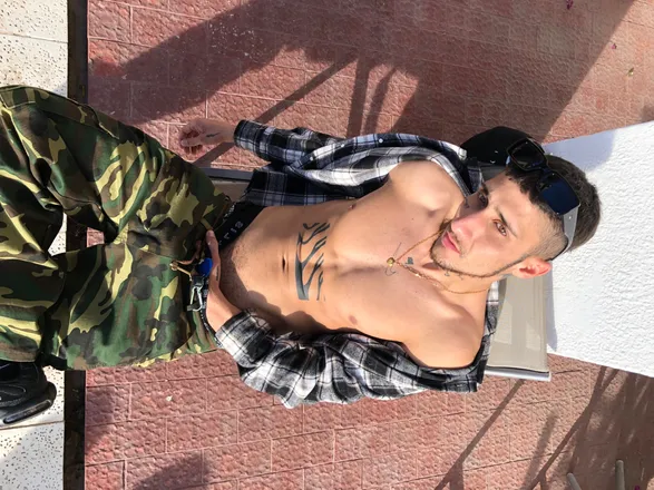 OnlyFans account  fffardamn header 2