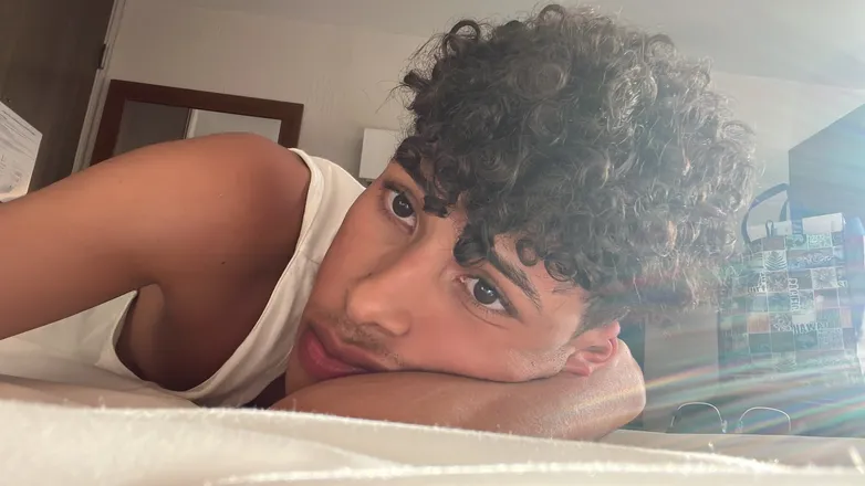 OnlyFans cuenta rayybb1 header 2