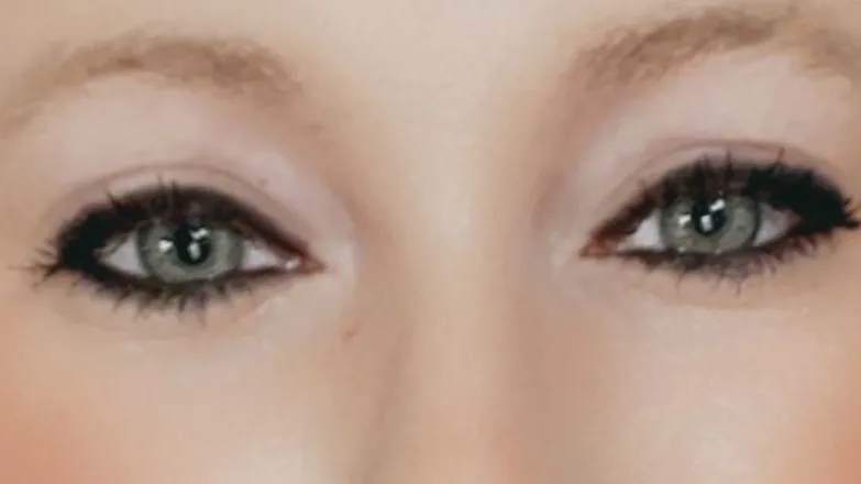 OnlyFans account  greeneyedbeauty1210 header 2