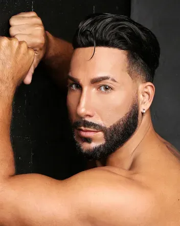 OnlyFans cuenta jomav79 header 2