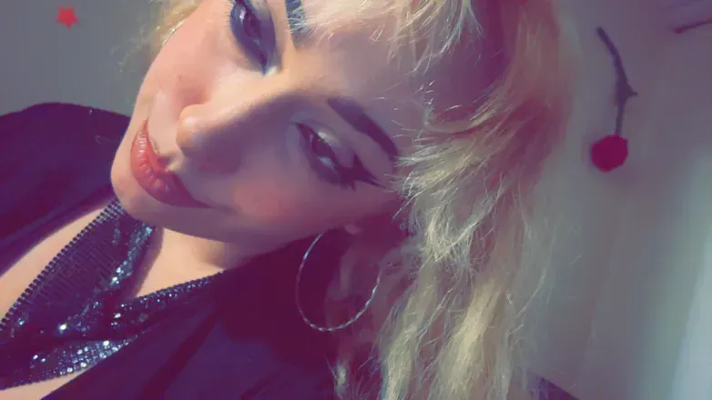 OnlyFans cuenta ayeitsbae01 header 2