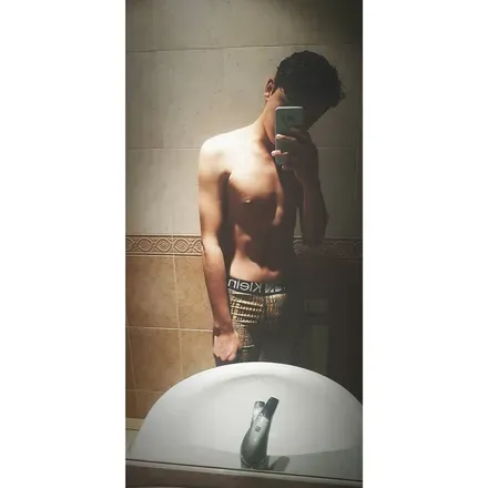 OnlyFans account  zrt_2001 avatar 1