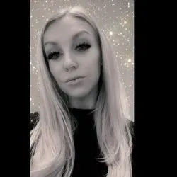 OnlyFans cuenta queenofgothem avatar 1