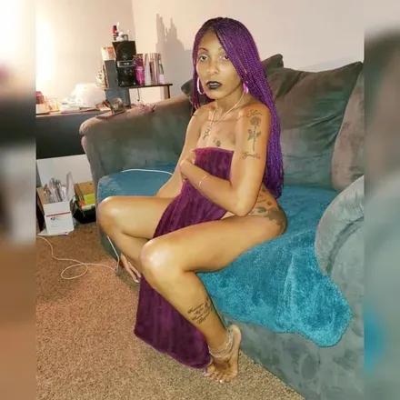 OnlyFans of caramel_redd1