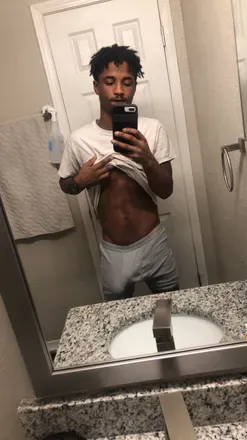 OnlyFans cuenta kurvvdaddy avatar 1