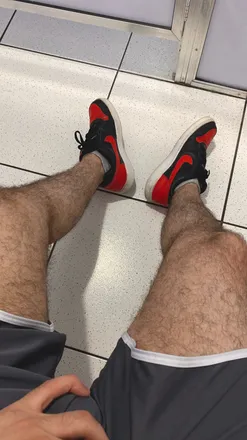 OnlyFans cuenta hairyshyguy header 2