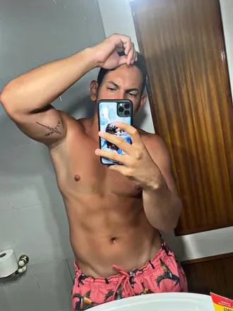 OnlyFans cuenta julianz1912 avatar 1