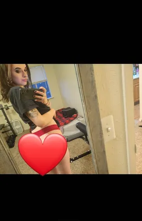 OnlyFans account  ittybittykitty6 header 2