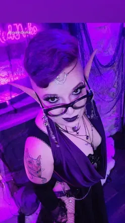 OnlyFans of roseredneko