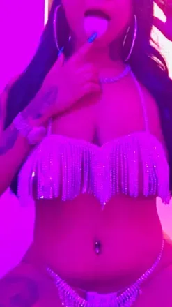 OnlyFans cuenta tastycakez header 2