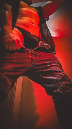 OnlyFans of redportraits