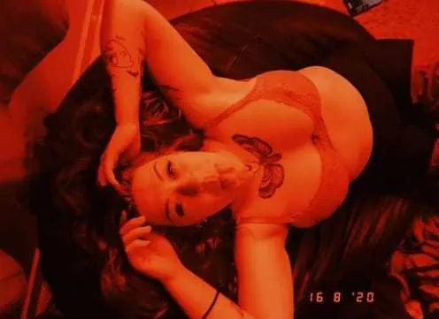 OnlyFans account  cherrychelly header 2