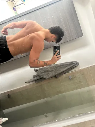 OnlyFans cuenta maikpove header 2